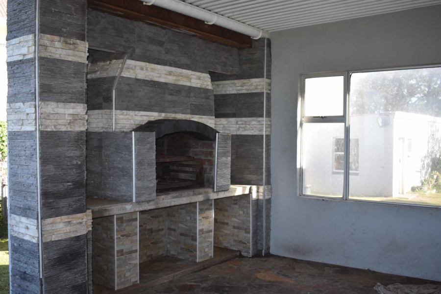 4 Bedroom Property for Sale in Gonubie Eastern Cape